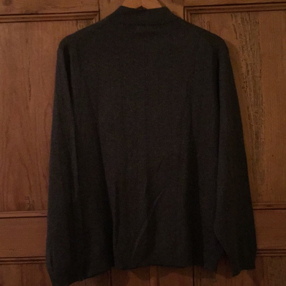 Sweater - Picture 2 of 4